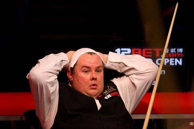 辽宁男篮在CBA杯赛中遭江苏逆转，杨鸣指出防守和心态问题，赛后将迎战NBL合肥狂风。