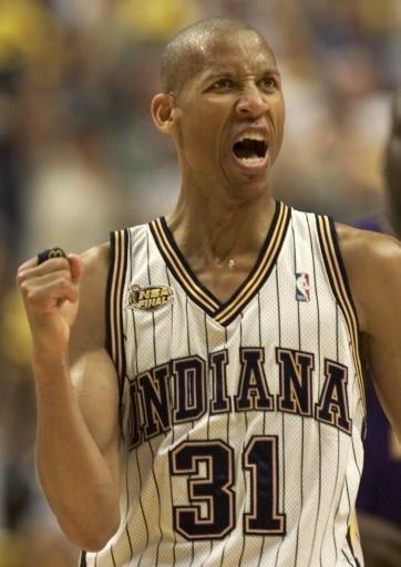 静候足协杯决赛，苏州奥体中心的草皮已换新