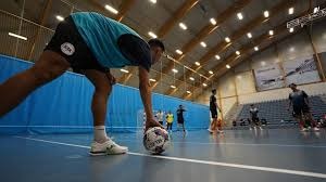 时光荏苒三十二载，感恩你我风雨相伴。同心逐梦共赴...