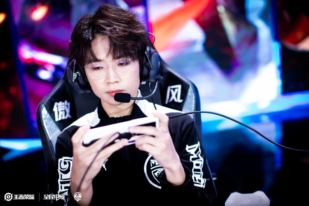 的成功举办 的成功举办