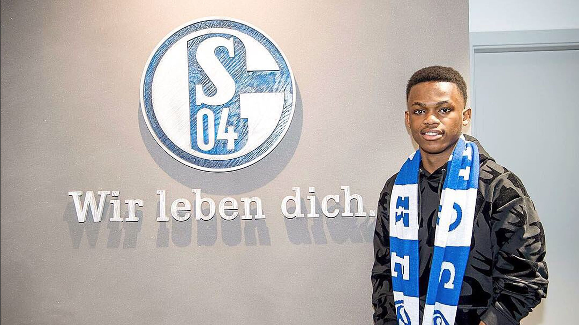 然相对于传 然相对于传