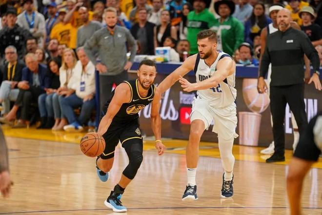 他再次以稳 他再次以稳